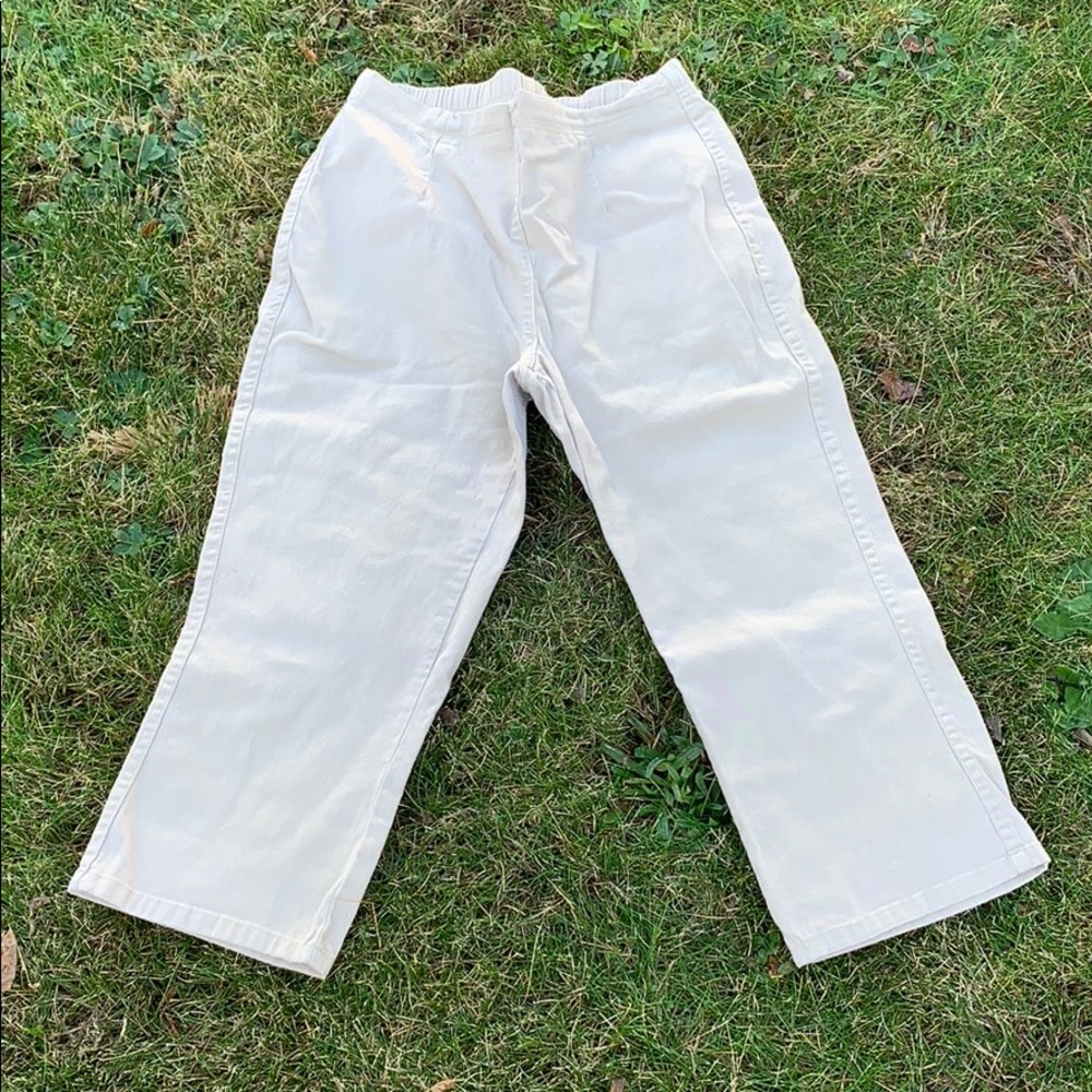 Women White Stag Khaki Capris Pants
